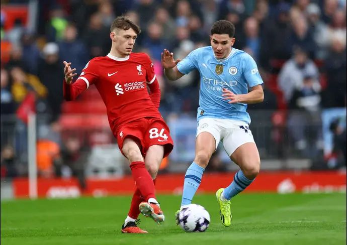 קונור בראדלי, ליברפול, מול חוליאן אלברס, מנצ'סטר סיטי