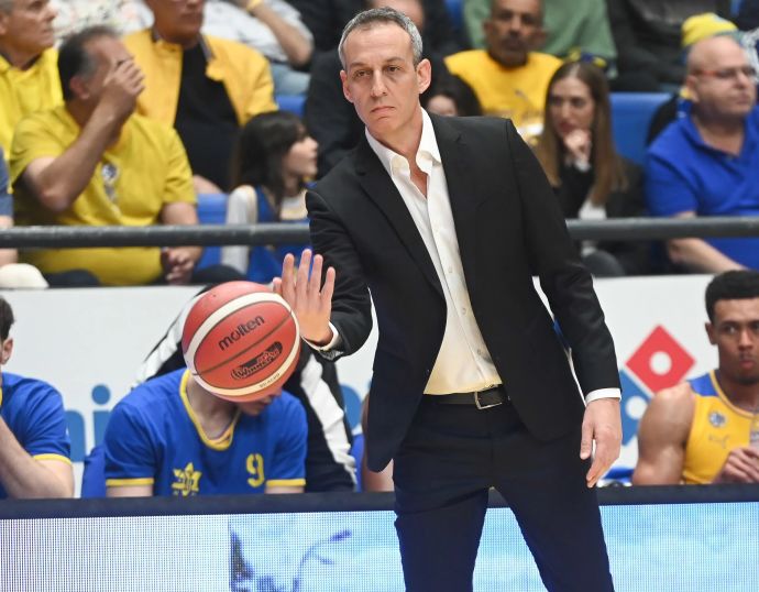 מאמן מכבי תל אביב עודד קטש