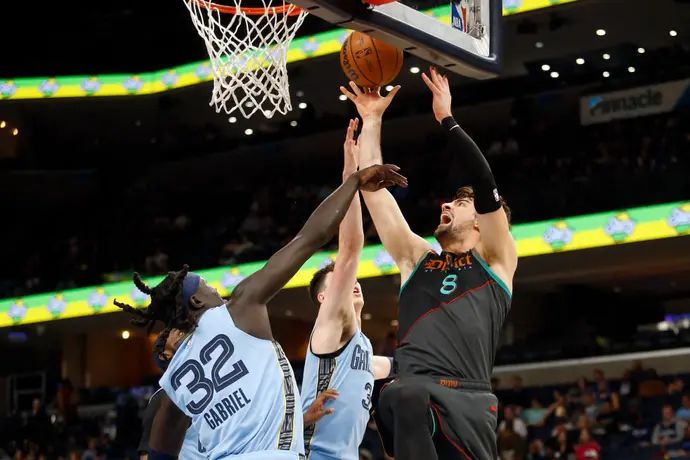 דני אבדיה שחקן וושינגטון וויזארדס מול ממפיס גריזליס