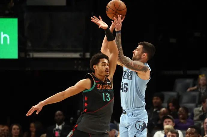 ג'ורדן פול מול ג'ון קורנצ'ר, וושינגטון מול ממפיס