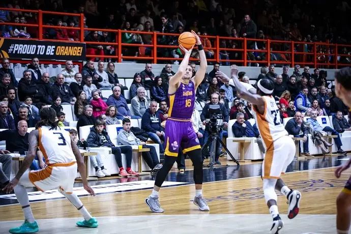 יותם חנוכי, הפועל חולון