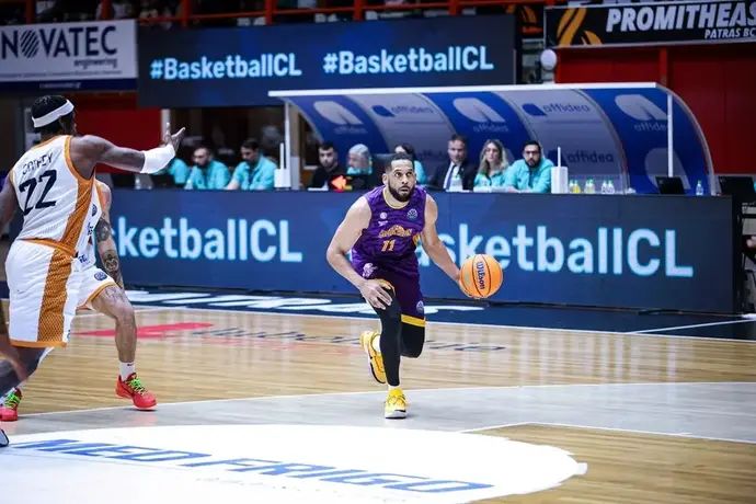 סי. ג'יי האריס, הפועל חולון