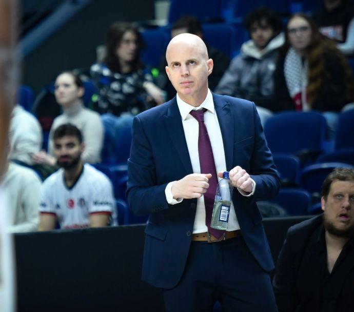 מאמן הפועל תל אביב דני פרנקו