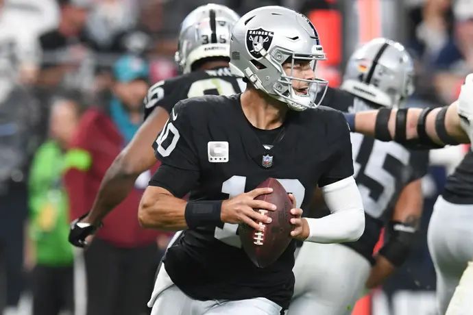 עונה אחת הספיקה לריידרס. ג'ימי גארופולו