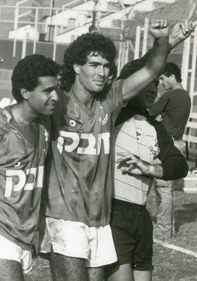 יעקב אז'ובל