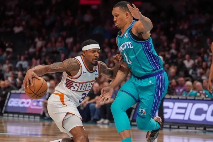 בראדלי ביל, פיניקס סאנס, מול גרנט וויליאמס, שארלוט הורנטס