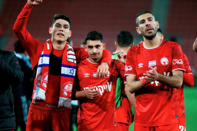 שחקני הפועל באר שבע, איתן טיבי, אמיר גנאח, אנטוניו ספר