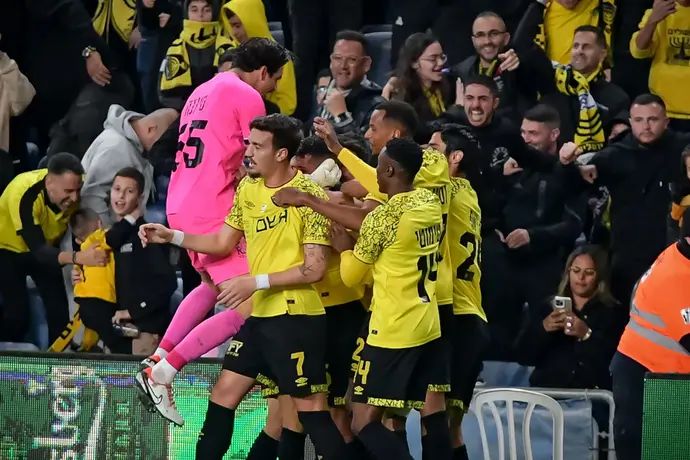 שחקני בית"ר ירושלים חוגגים