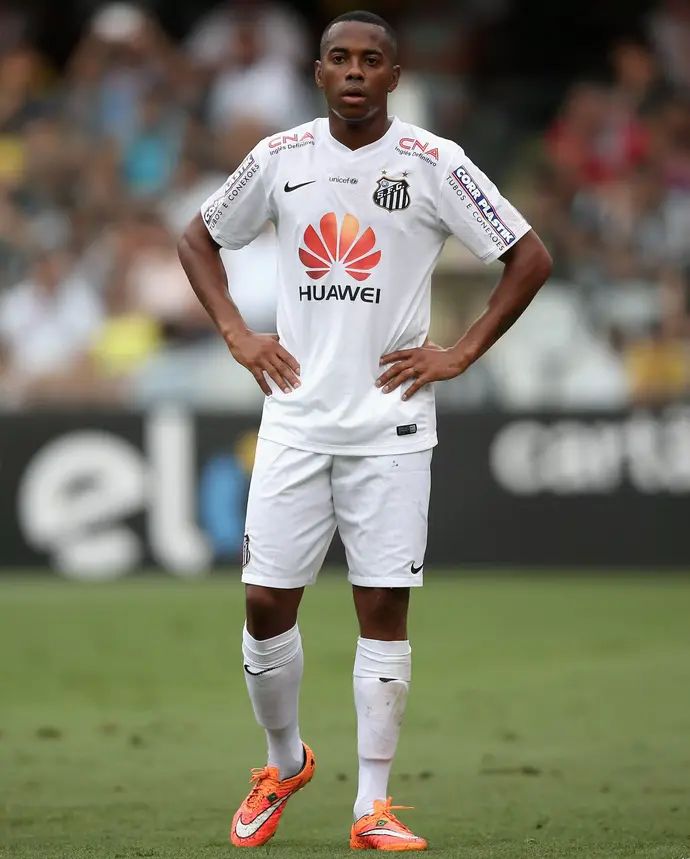 שחקן סנטוס, רוביניו