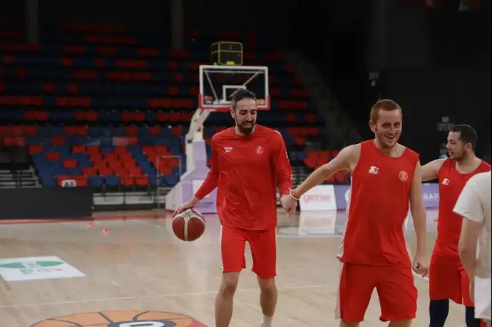 בר טימור באימון הפועל "שווים" תל אביב