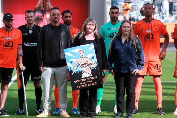 טקס לזכרו של ניקולאי קודריצקי, שנהרג בתאונת דרכים לפני 30 שנה