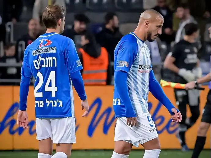 קפטן מכבי יפו גל מאיו ליד דני רוזנבליט