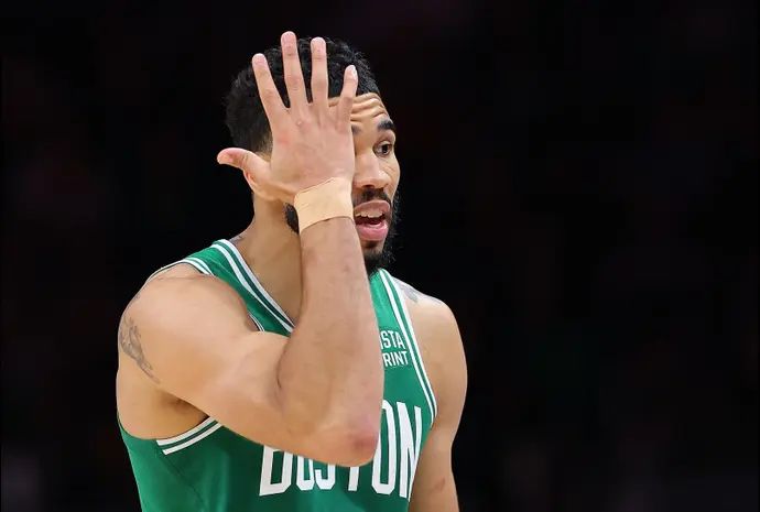 שחקן בוסטון סלטיקס ג'ייסון טייטום