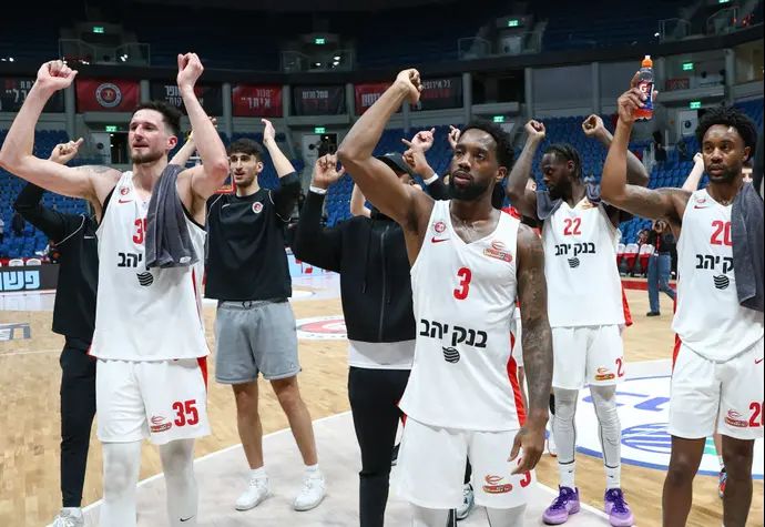 קאדין קרינגטון, שחקן הפועל ירושלים