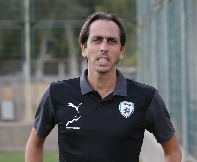 יוסי בניון מנהל מקצועי נבחרת ישראל