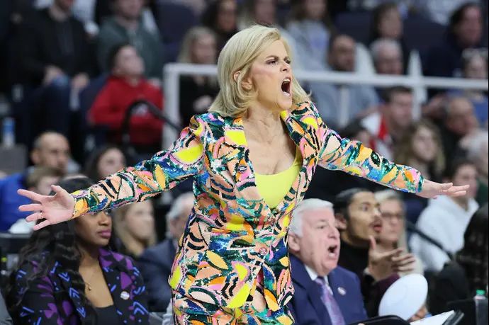 מאמנת הכדורסל קים מאלקי