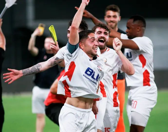 נבו שדו שחקן הפועל נוף הגליל חוגג