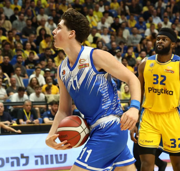 אדם אריאל, מכבי רמת גן