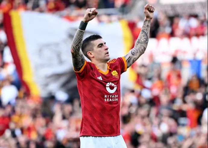 ג'אנלוקה מאנצ'יני שחקן רומא חוגג שער