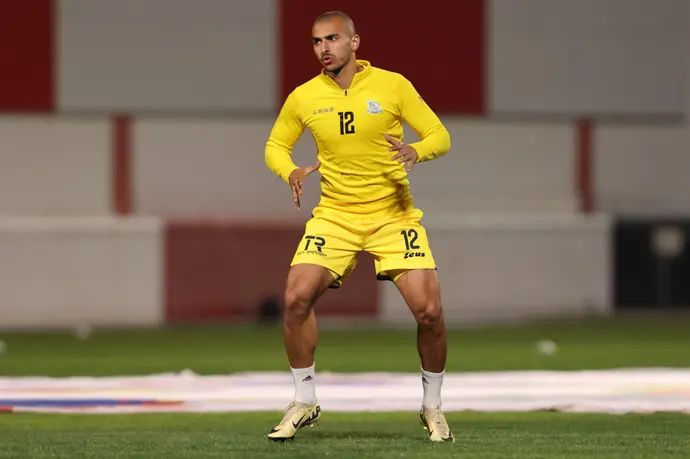 קייס גאנם שחקן מכבי בני ריינה בחימום