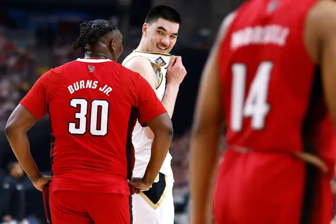 זאק אידי, פרדו, מול די ג'יי ברנס, נורת' קרוליינה סטייט