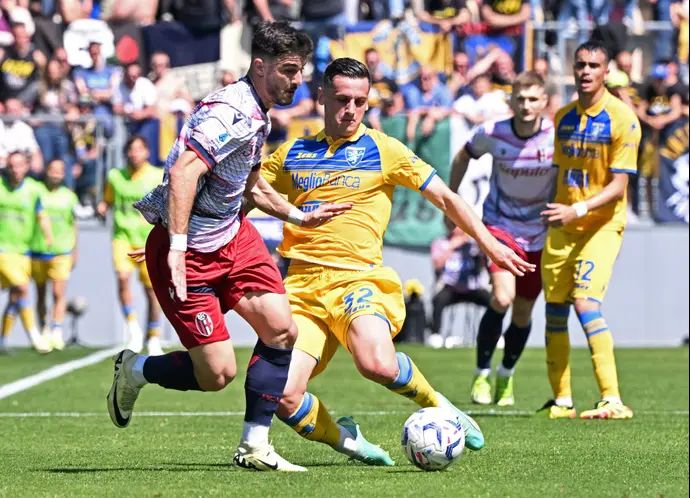 ריקרדו אורסוליני בולוניה נגד עמנואלה ואלרי פרוזינונה