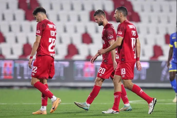 איתן טיבי, עדן שמיר, הלדר לופס שחקני הפועל באר שבע מאוכזבים