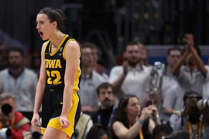 קייטלין קלארק בגמר המכללות