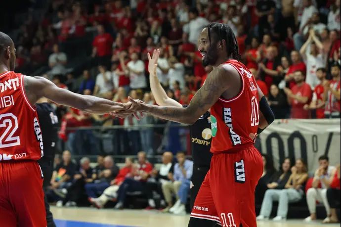 בריאן אנגולה הפועל תל אביב