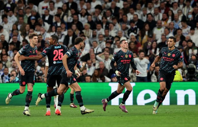 מנצ'סטר סיטי חוגגת שער של פיל פודן