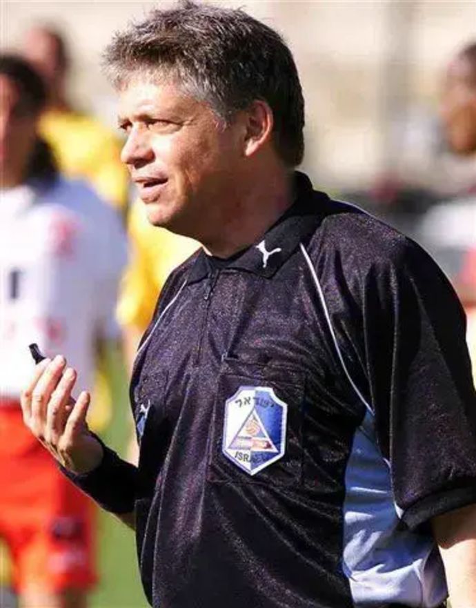 דני קורן שופט כדורגל לשעבר יושב ראש איגוד השופטים