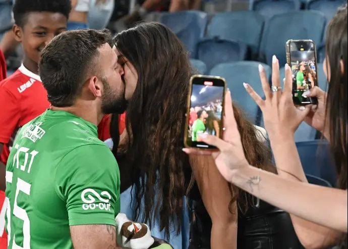 נדב זמיר עם זוגתו