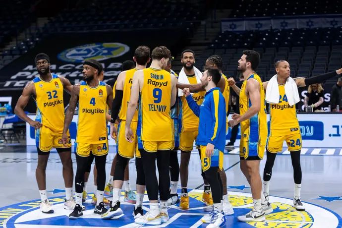 שחקני מכבי תל אביב