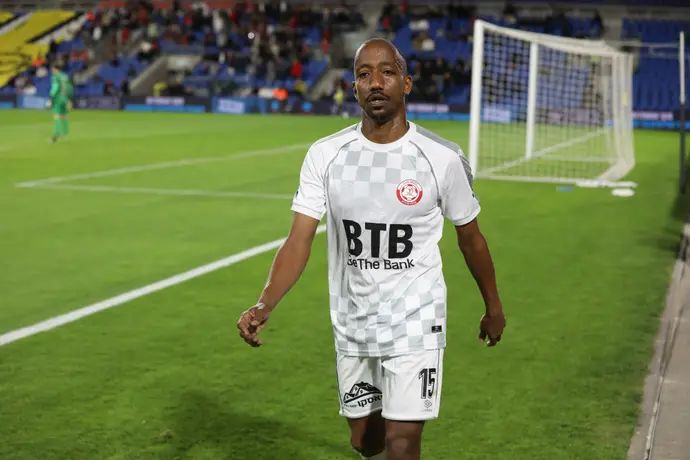 מנשה זלקה, קשר הפועל חדרה