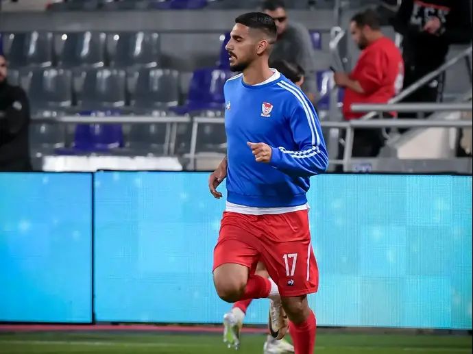 חסן חילו שחקן בני סכנין בחימום