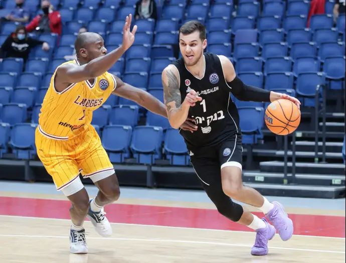 שחקן הפועל ירושלים דוידאס סירווידיס