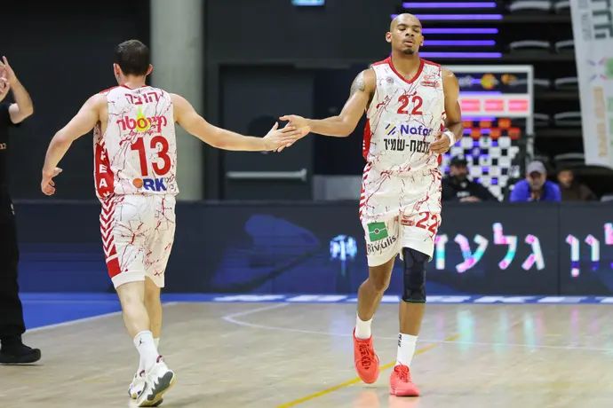 שון מילר לצד רועי הובר הפועל גליל עליון