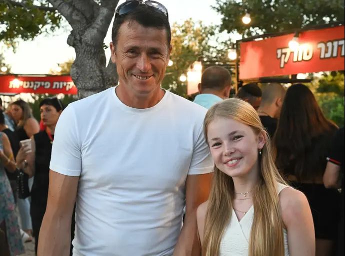 אלכס אברבוך עם בתו, טקס הכתרת 75 הספורטאים האהובים של ישראל