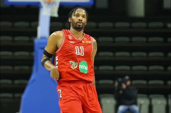 בריאן אנגולה הפועל תל אביב