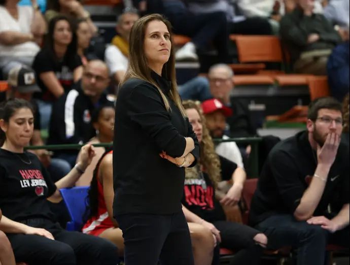 לימור פלג מאמנת הפועל לב ירושלים