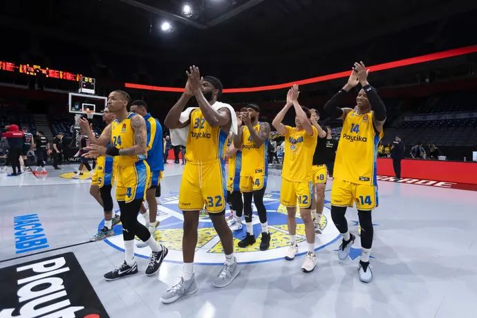 שחקני מכבי תל אביב