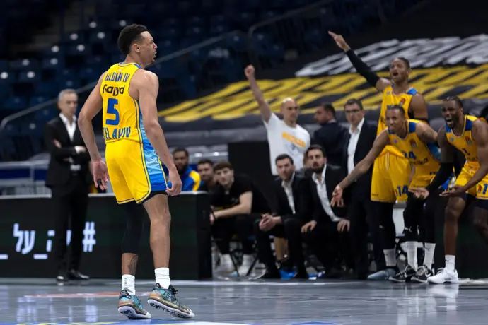 שחקן מכבי תל אביב ווייד בולדווין