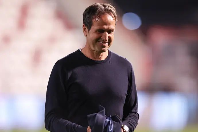 מאמן הפועל חיפה רוני לוי