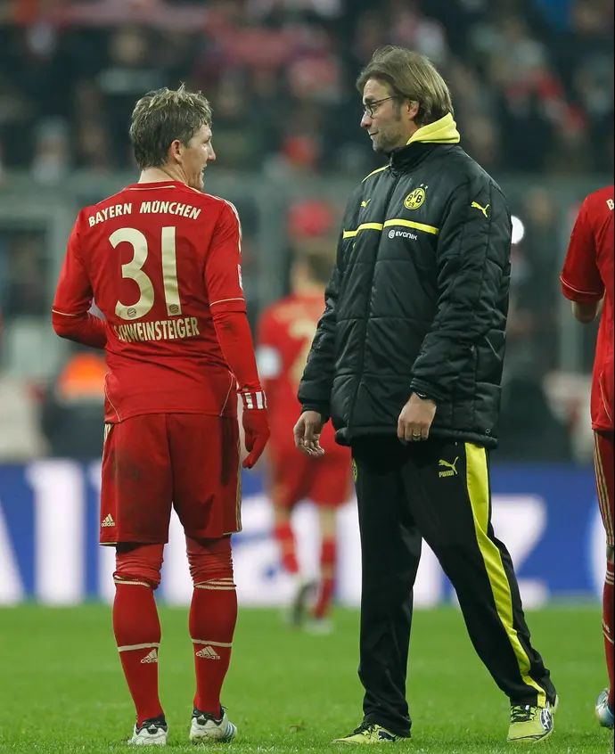 בסטיאן שווינשטייגר באיירן מינכן לצד יורגן קלופ מאמן בורוסיה דורטמונד