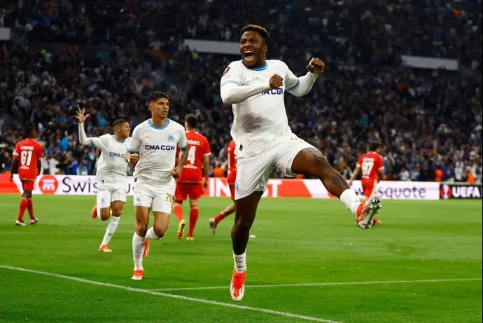 פאריס מומבניה שחקן מארסיי חוגג שער