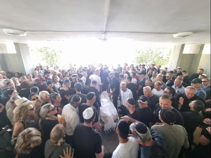 הלווייתו של שלום אביטן