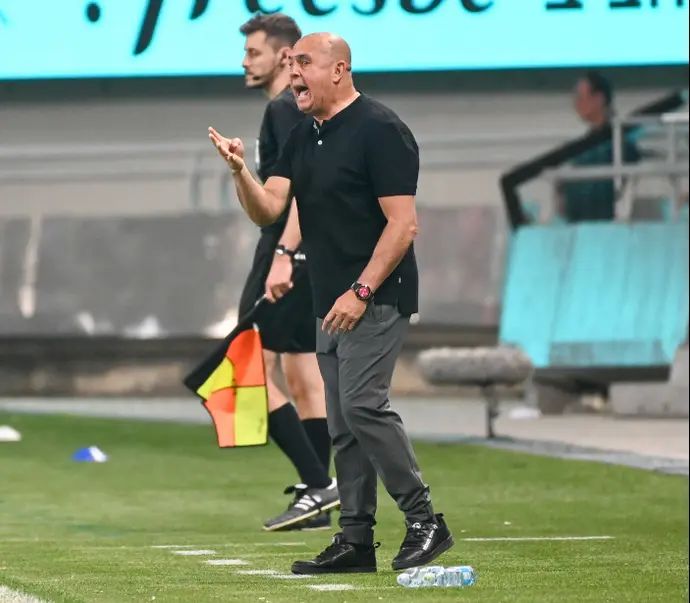 מאמן הפועל פתח תקוה בני לם