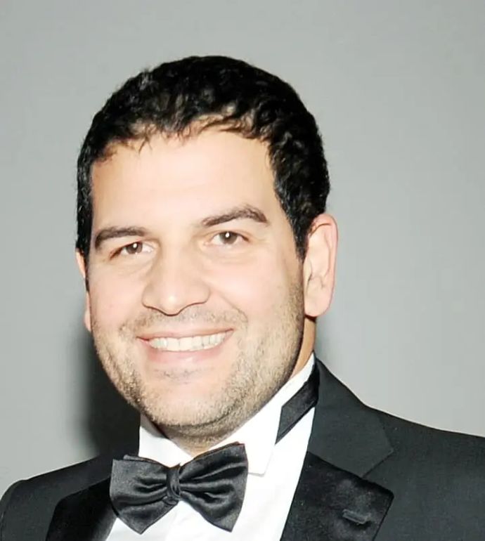 אדמונד ספרא, איש העסקים המעוניין לרכוש את הפועל תל אביב