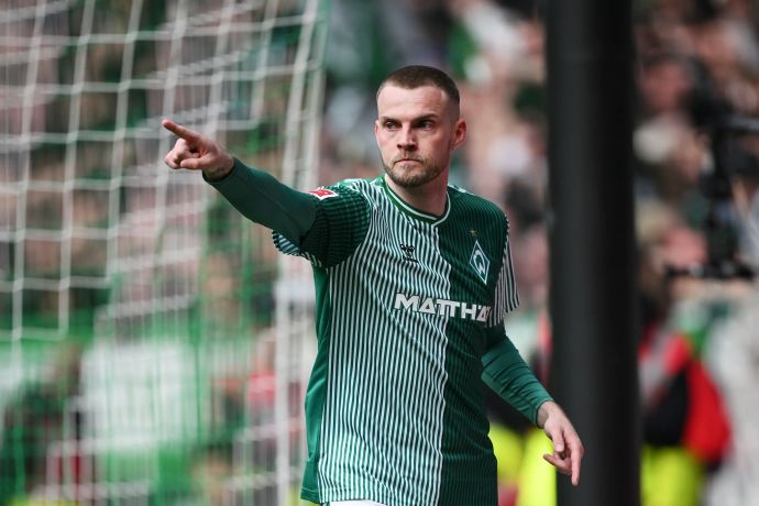 מרווין דוקש שחקן ורדר ברמן חוגג שער