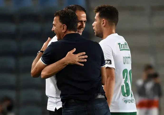 מאמן מכבי חיפה, מרקו בלבול עם מאמן בית"ר ירושלים רוני לוי